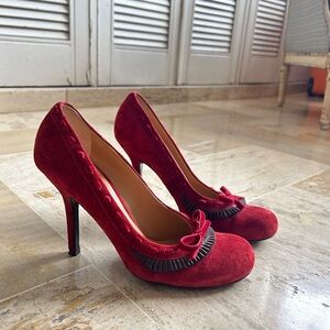 Emanuel Ungaro Red Velvet Women's Heels